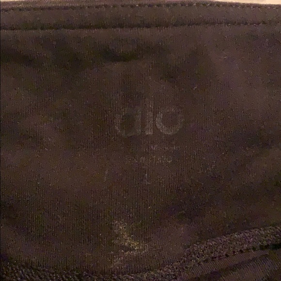 Cut out high rise alo leggings - Picture 2 of 5